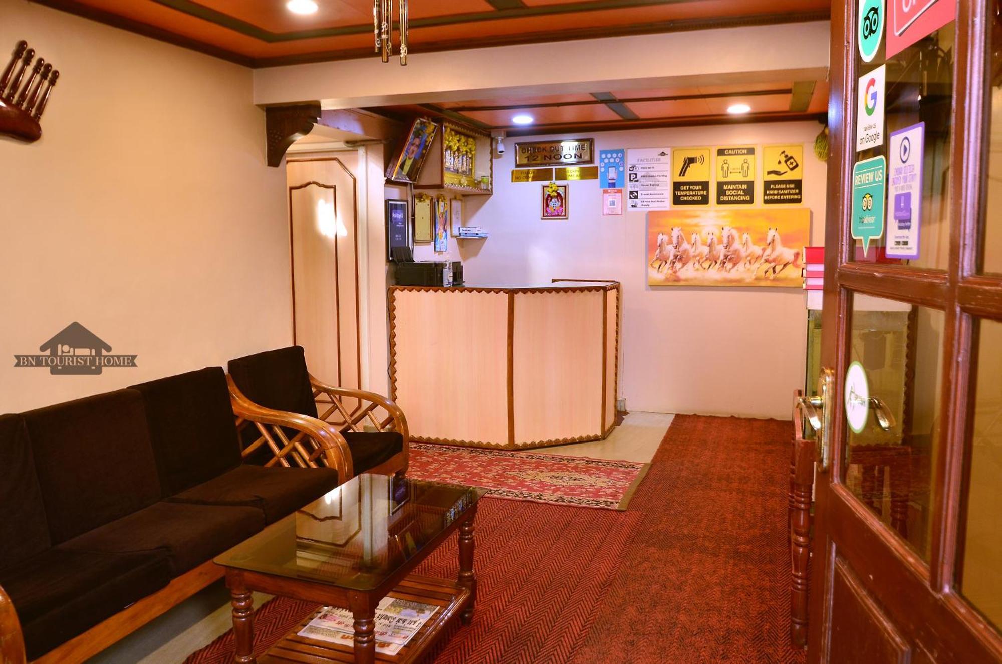 Bn Tourist Home Ooty Kültér fotó