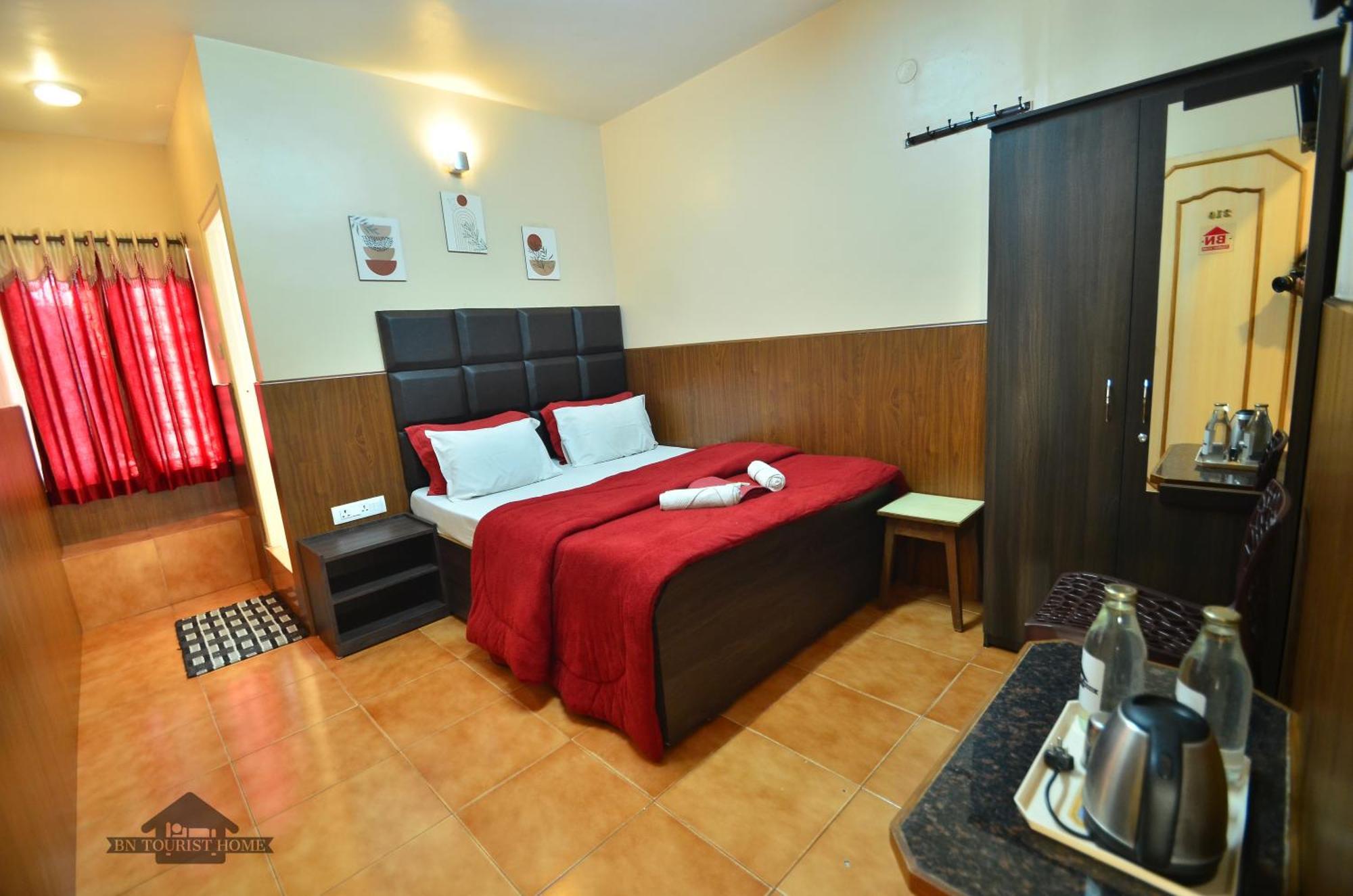 Bn Tourist Home Ooty Kültér fotó