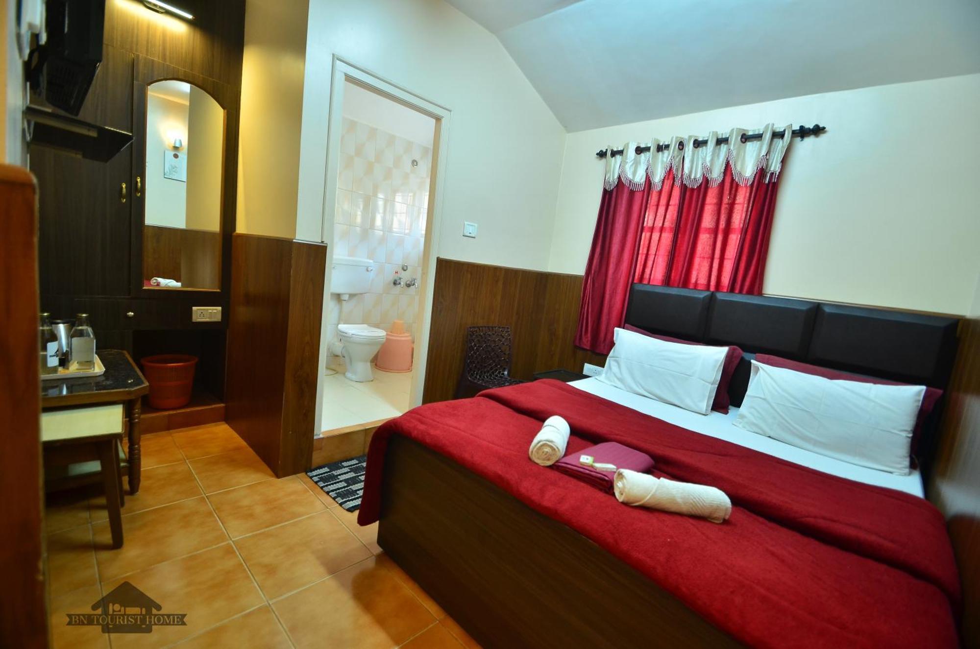 Bn Tourist Home Ooty Kültér fotó